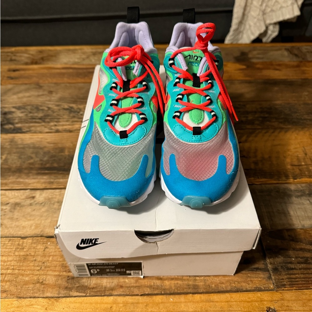 Neon Air Max 270 React - Picture 3 of 4